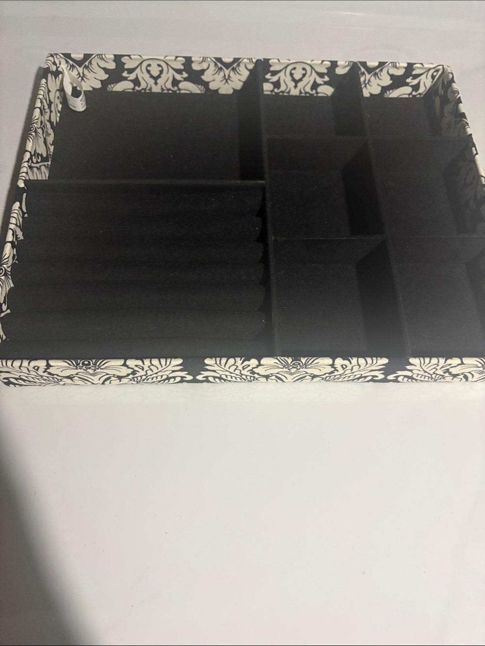 Source Unknown Black and White Damask Jewelry Organizer Tray